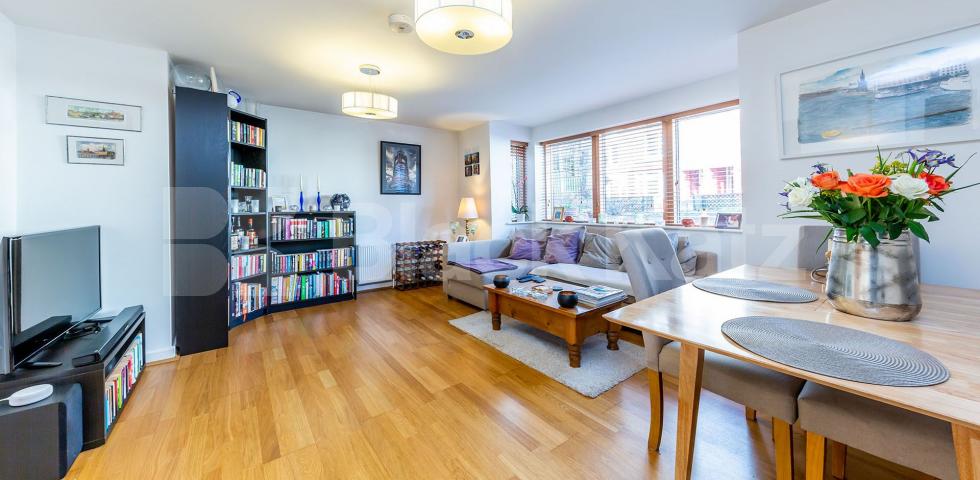 			Fantastic Prorperty !, 3 Bedroom, 1 bath, 1 reception Flat			 Womersley Road, CROUCH END