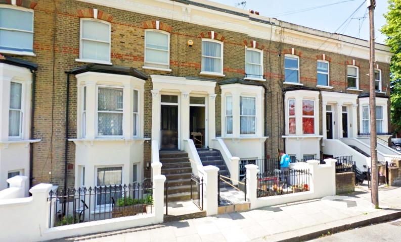 			UNDER OFFER , 1 Bedroom, 1 bath, 1 reception Flat			 Barnsdale Road, MAIDA VALE
