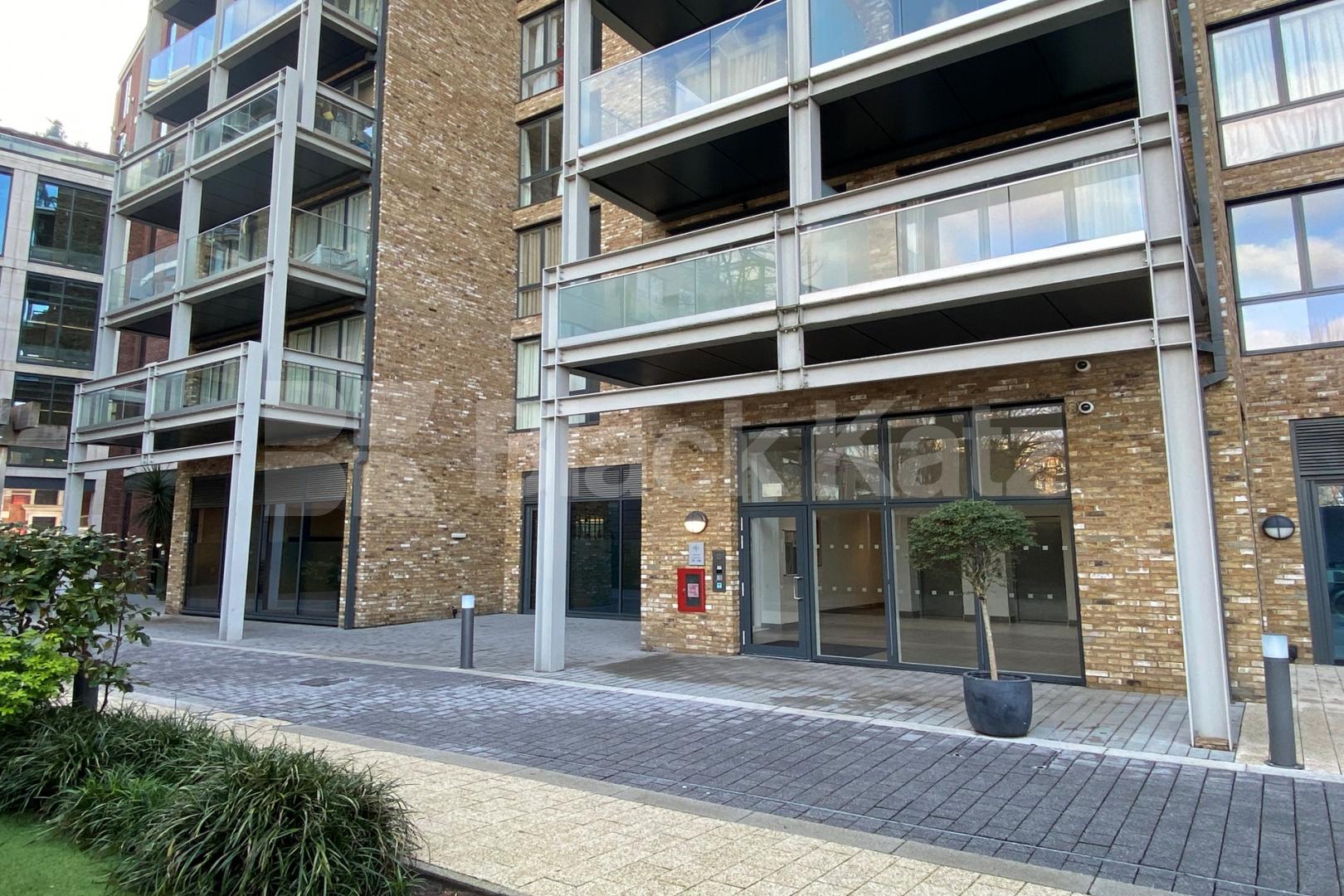 Stunning apartment, superbly located & with 24hr Concierge Hilary Mews, Borough