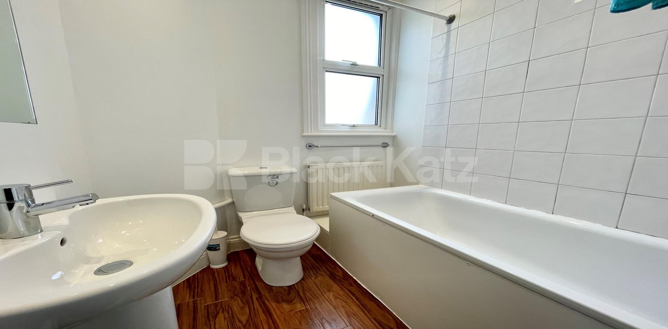 			LET , 1 Bedroom, 1 bath, 2 reception Apartment			 Bavent Road, Denmark Hill