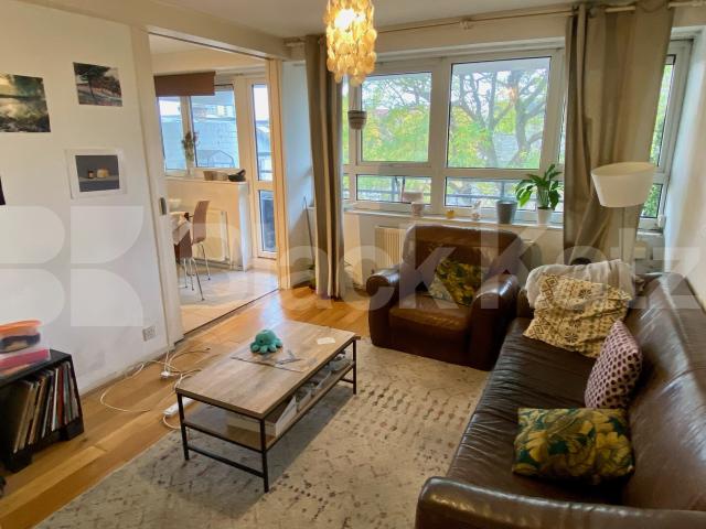 Duplex apartment with balcony & 1150 Sq. Ft of living & entertaining space Bullen Street, Battersea