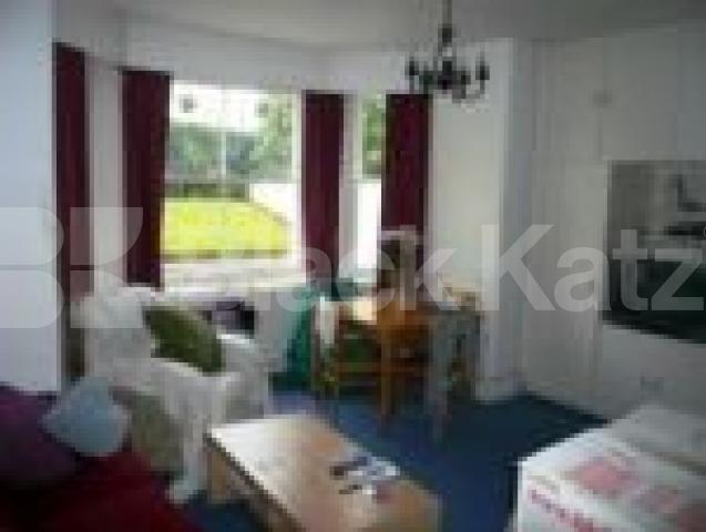 			NEW INSTRUCTION GREAT LOCATION!!!, 2 Bedroom, 1 bath, 1 reception Flat			 Belsize Park Gardens, BELSIZE PARK