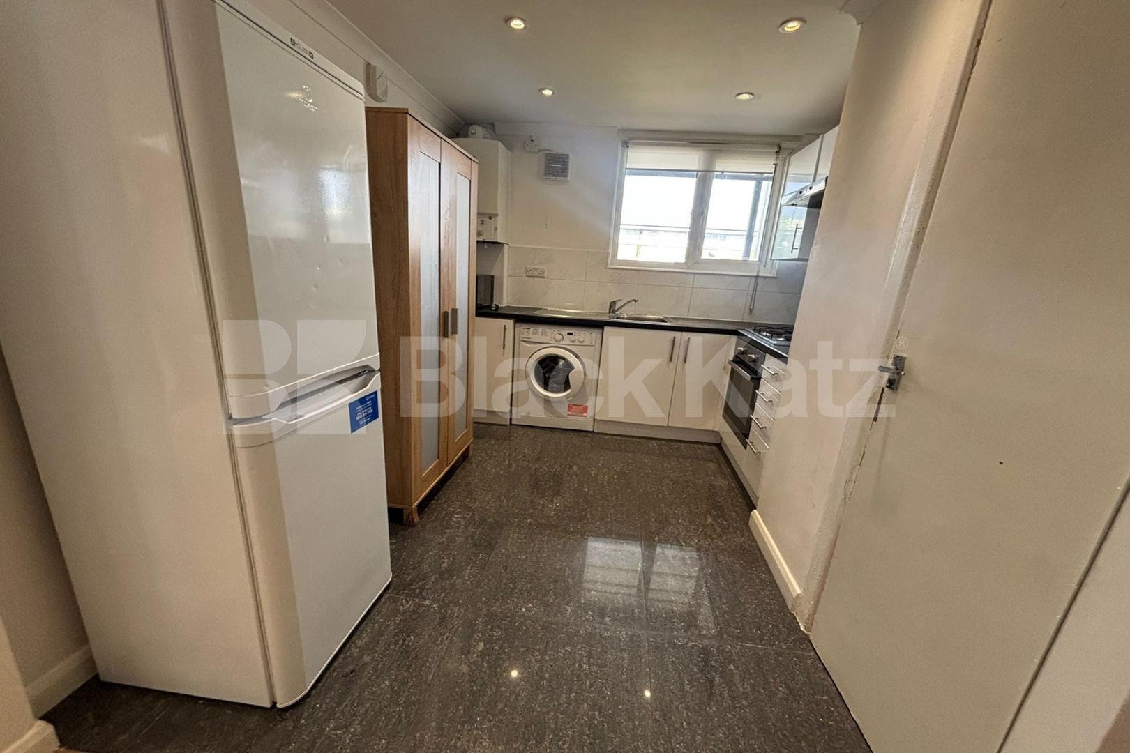 Duplex three double bedroomed apartment with balcony Coopers Road, Bermondsey