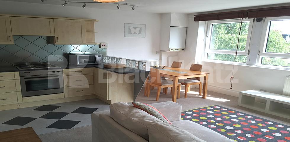 			RENT INCLUDES HEATING & HOT WATER!, 1 Bedroom, 1 bath, 1 reception Flat			 Primrose Hill Road, PRIMROSE HILL