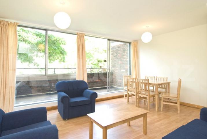 			NEW INSTRUCTION, 3 Bedroom, 1 bath, 1 reception Flat			 Treadgold Street, LADBROKE GROVE