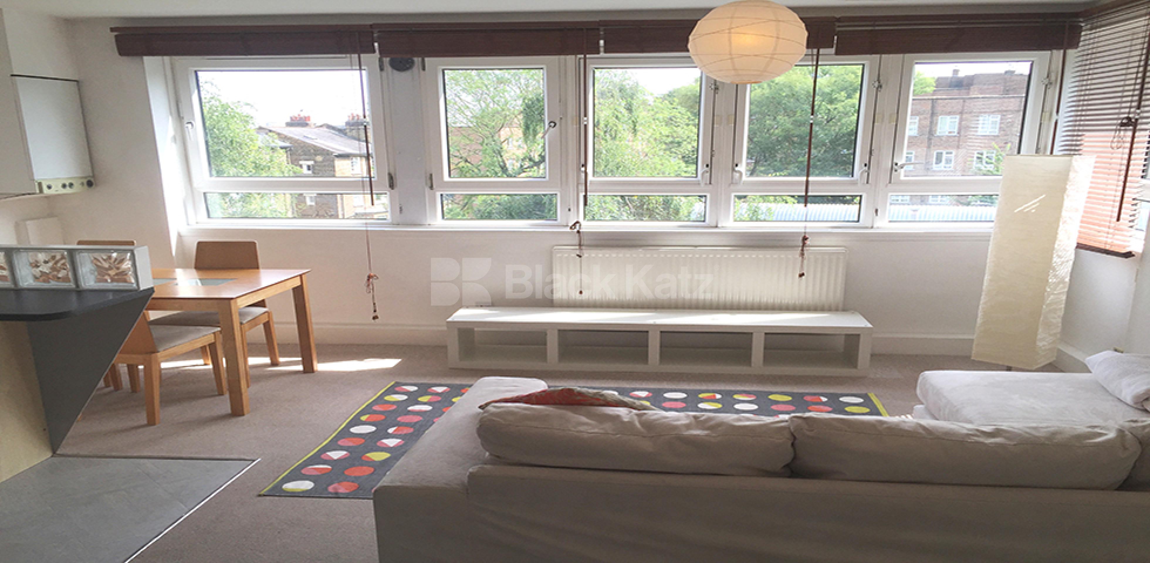 			RENT INCLUDES HEATING & HOT WATER!, 1 Bedroom, 1 bath, 1 reception Flat			 Primrose Hill Road, PRIMROSE HILL NW3