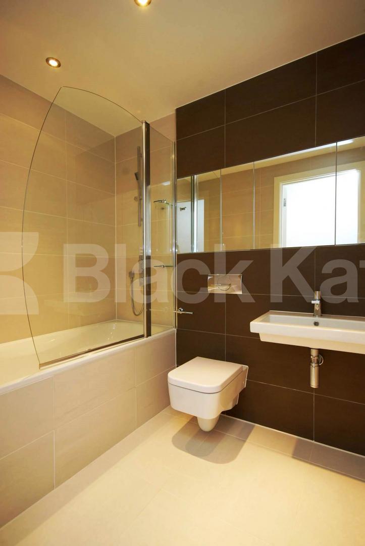 			NEW INSTRUCTION!, 1 Bedroom, 1 bath, 1 reception Flat			 Berners Street , OXFORD STREET