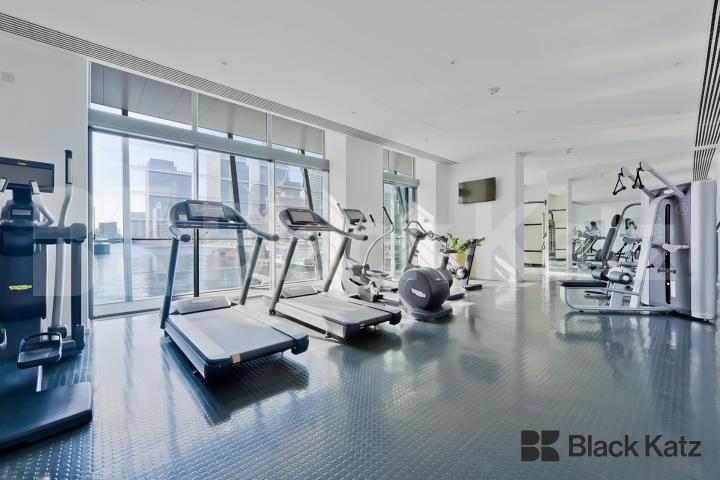  Highly desirable development with stunning unhindered views Dollar Bay Place, Canary Wharf