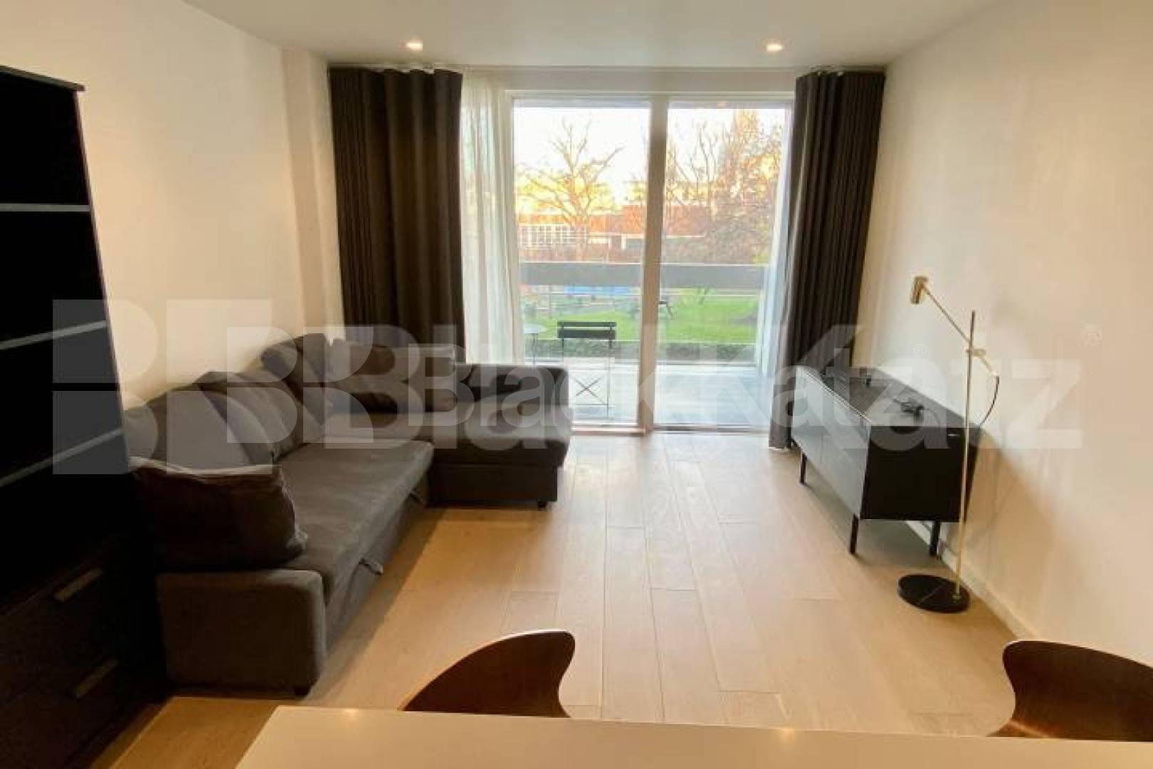 			1 Bedroom, 1 bath, 1 reception 			 Hilary Mews, Brandon House, SE1,  Brandon House