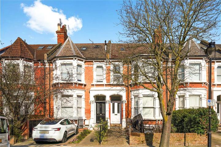 One Double Bedroom  Hillfield Road, West Hampstead