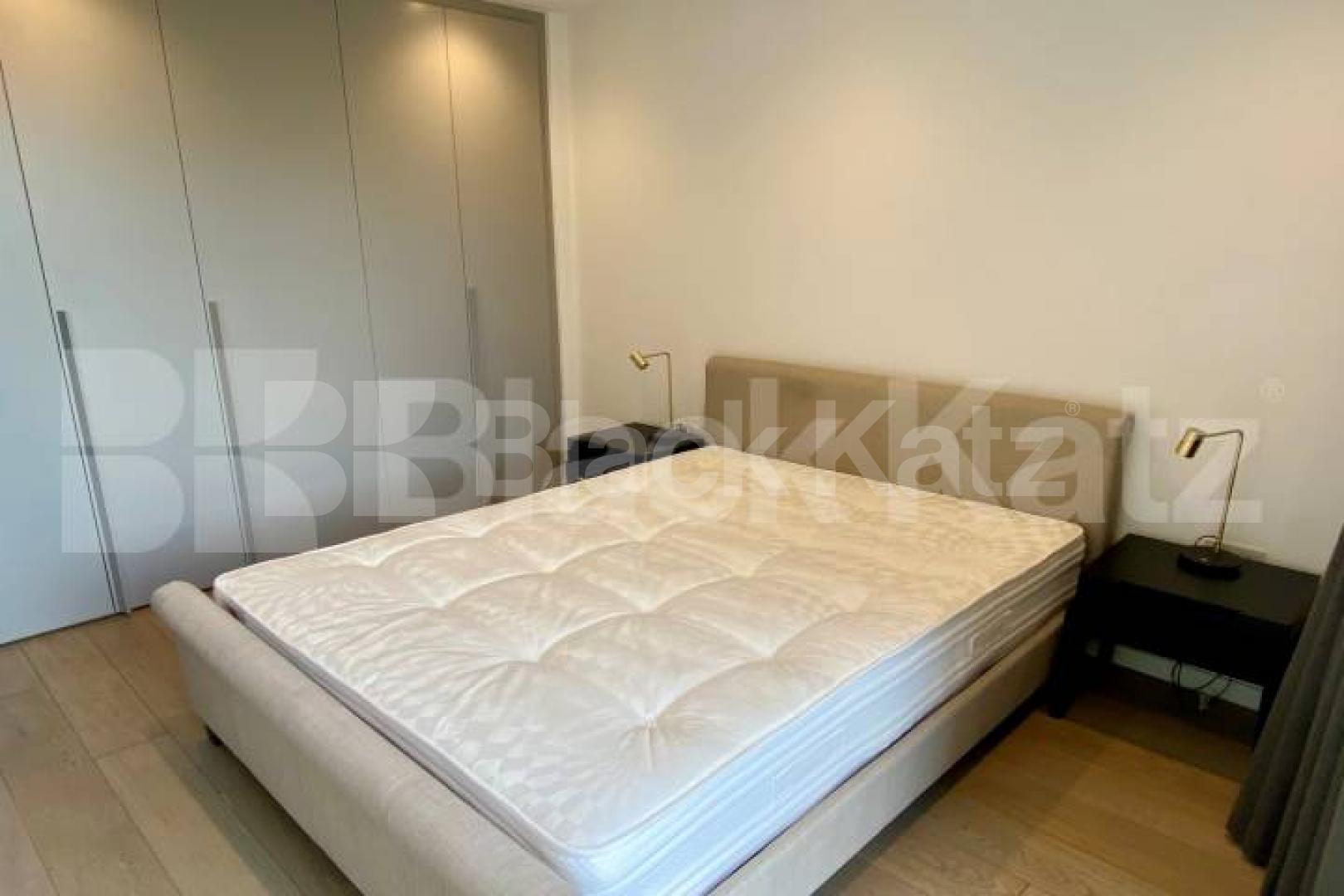 Stunning apartment, superbly located & with 24hr Concierge Hilary Mews, Borough