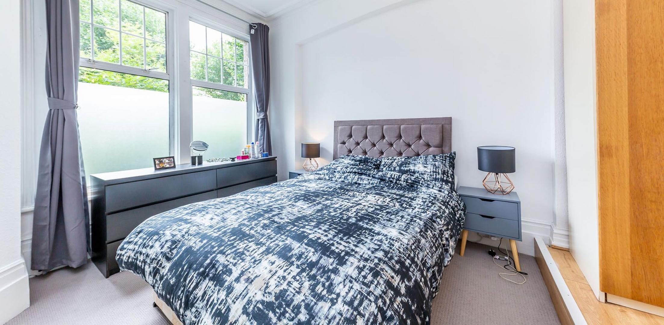 			1 Bedroom, 1 bath, 1 reception Ground Floor Flat			 Firs Avenue , Muswell Hill N10