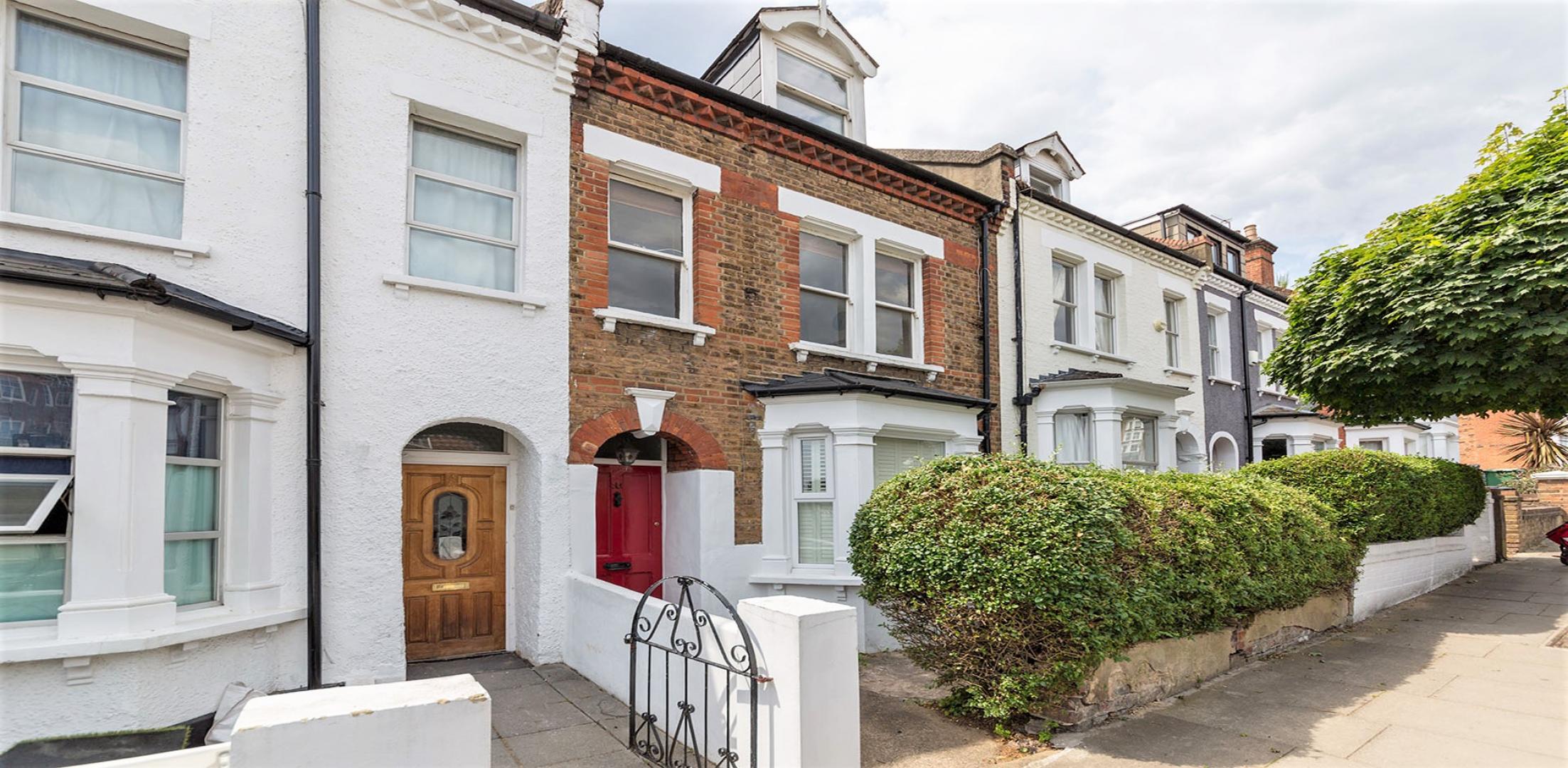 			3 Bedroom, 1 bath, 1 reception Flat			 Ravenshaw Street, WEST HAMPSTEAD