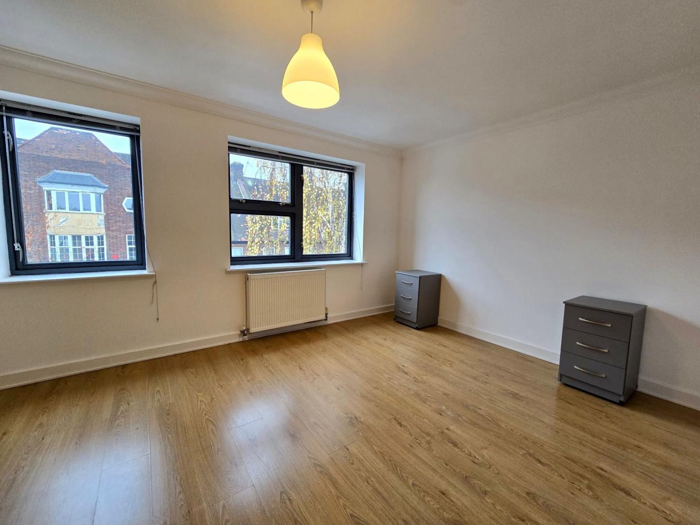 Modern Apartment College Road, Kensal Rise 