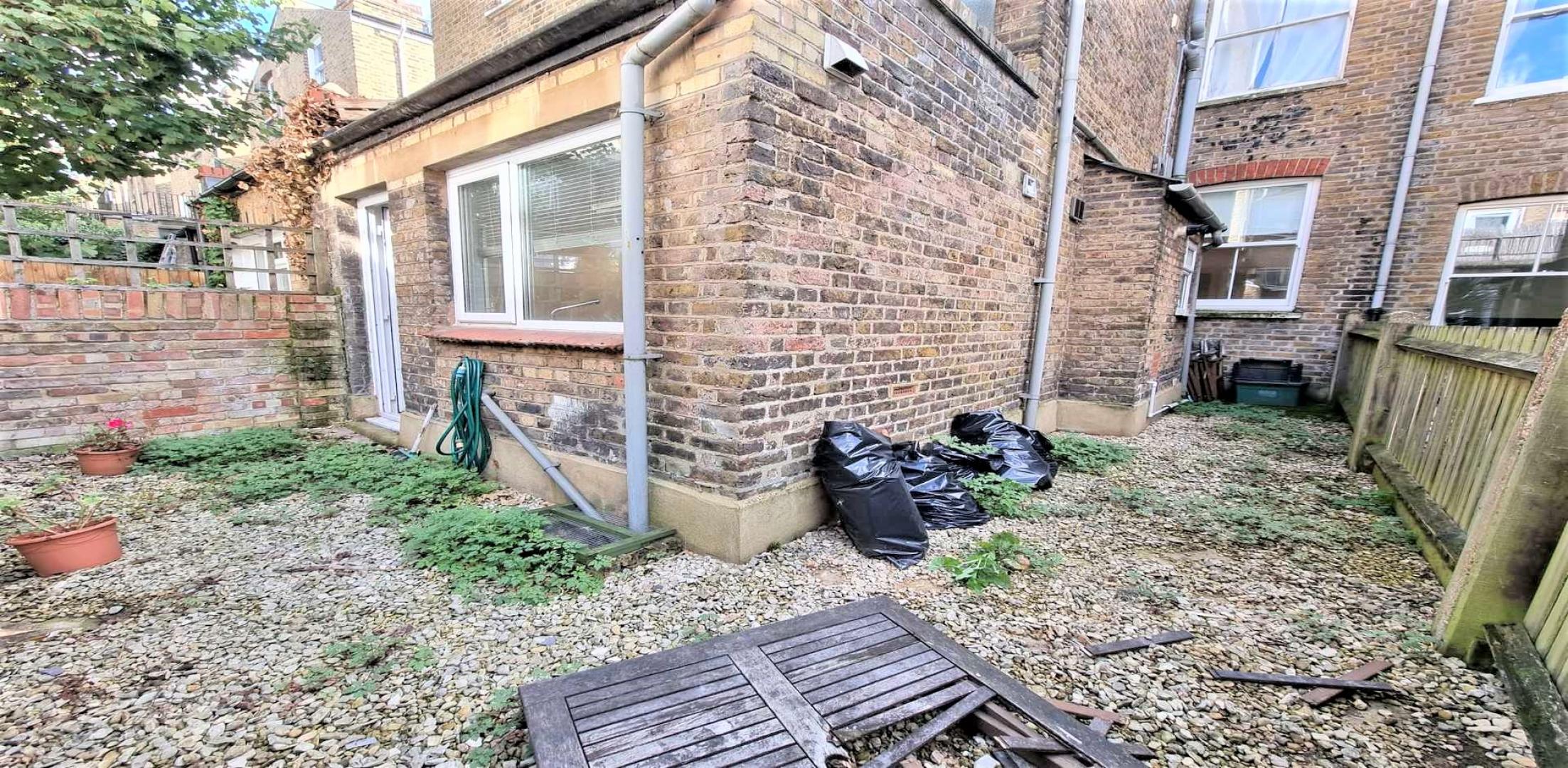 			1 Bedroom, 1 bath, 1 reception Flat			 Cotleigh Road, WEST HAMPSTEAD