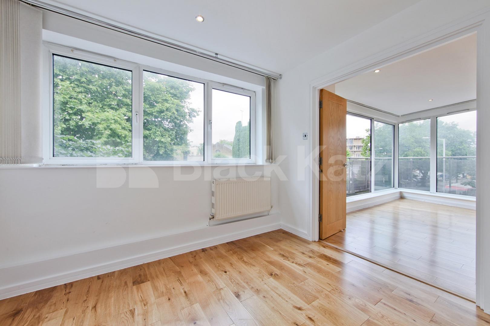 Stylish & contemporary & superbly located Newington Causeway, Borough