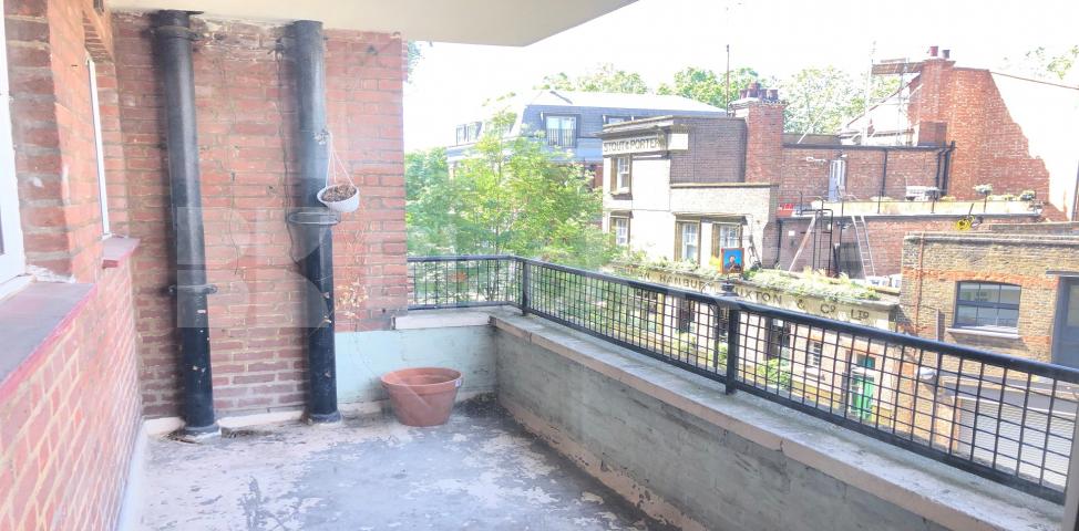 			LET , 3 Bedroom, 1 bath, 1 reception Apartment			 Redcross Way, London Bridge/Borough 