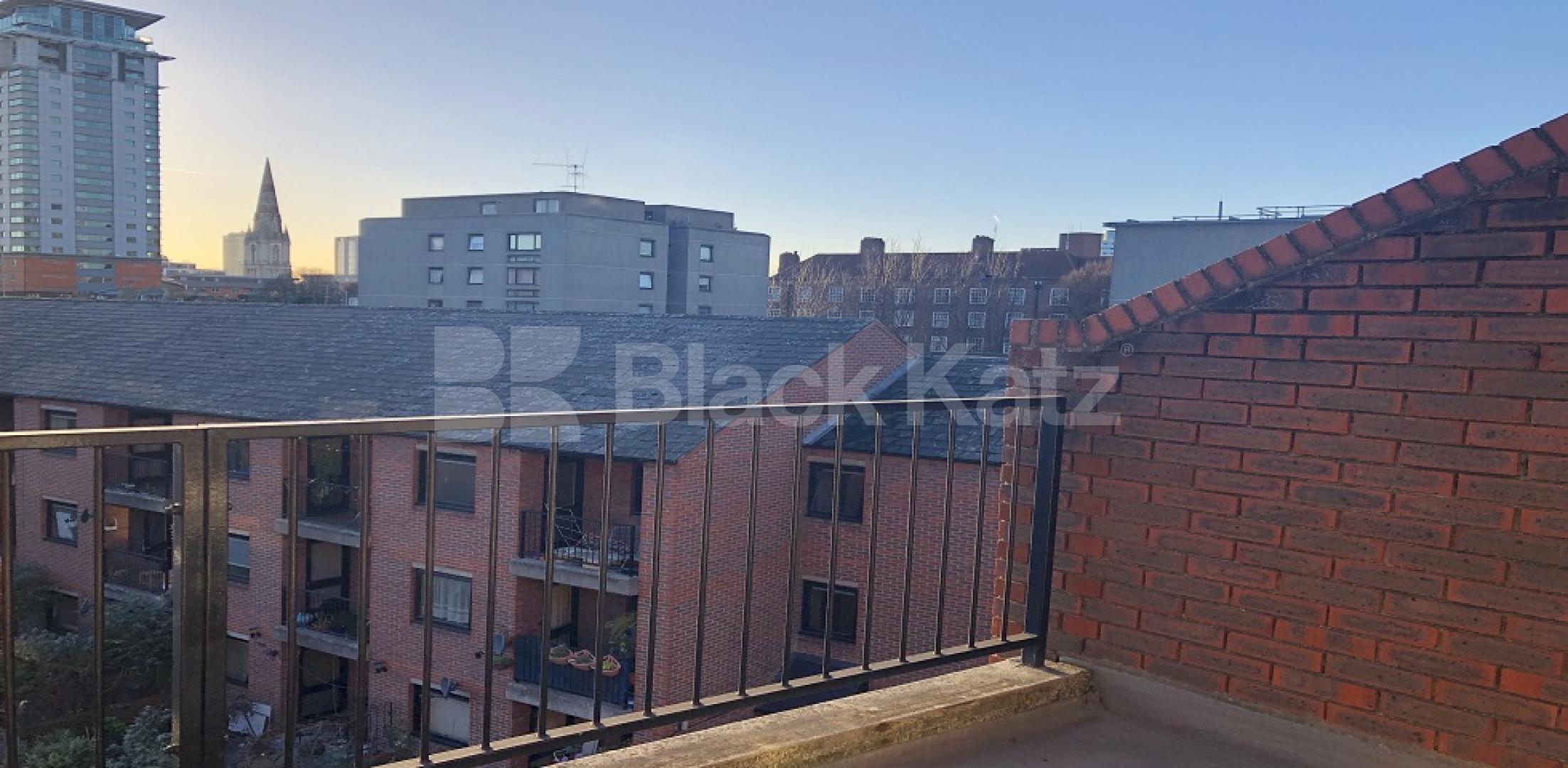 			LET  , 2 Bedroom, 1 bath, 0 reception Apartment			 Coopers Close, Lambeth North/ Waterloo