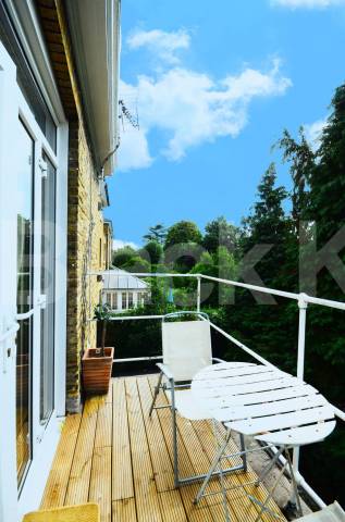 			NEW INSTRUCTION, 1 Bedroom, 1 bath, 1 reception Flat			 St Johns Avenue, Putney