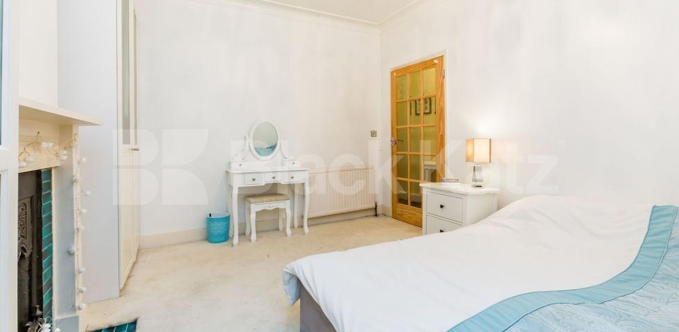 			Beautiful Garden Property !, 2 Bedroom, 1 bath, 1 reception Ground Floor Flat			 Barnard Hill, Muswell Hill