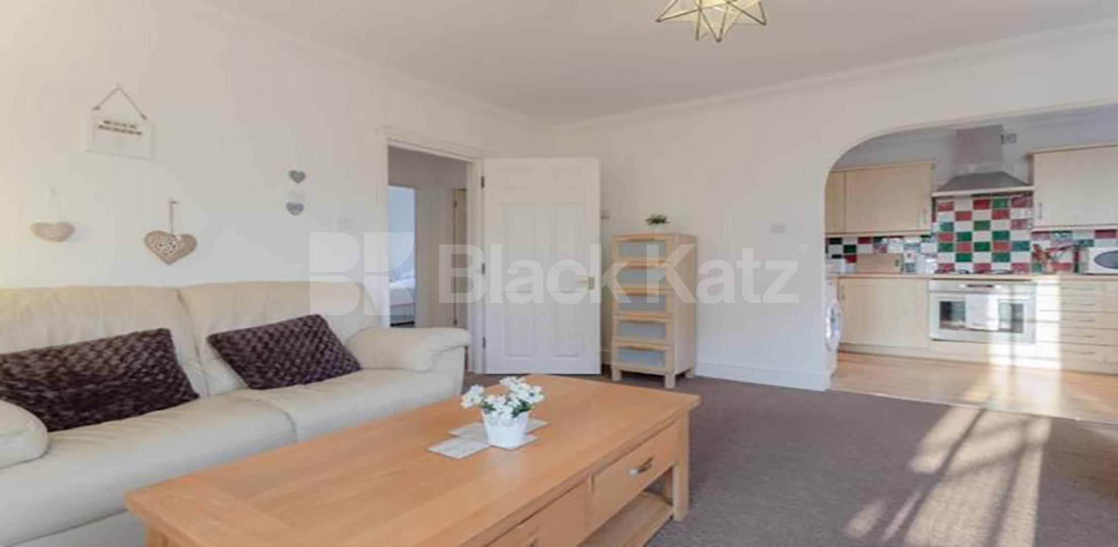 			Balcony Property, 2 Bedroom, 1 bath, 1 reception Apartment			 Baring Street , DE BEAUVOIR TOWN N1