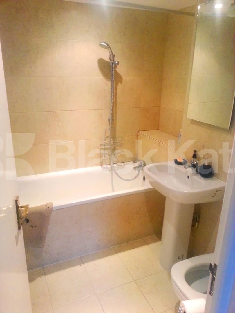 			NEW INSTRUCTION, 3 Bedroom, 1 bath, 1 reception Apartment			 Leeward Court, Asher Way, E1, Tower Hill / St. Katharine Docks