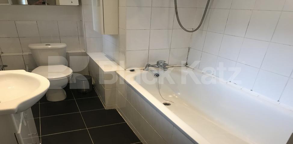 			LET , 1 Bedroom, 1 bath, 1 reception Apartment			 Hankey Place, London Bridge