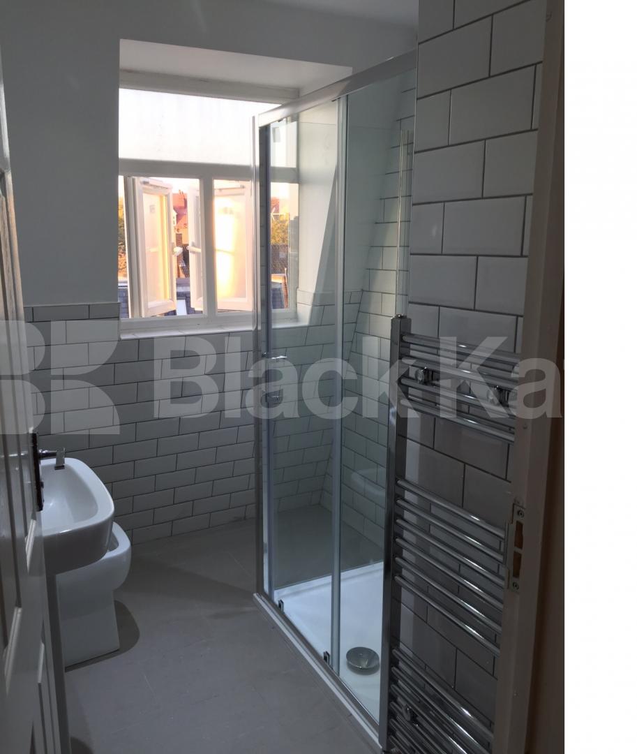 			l, 2 Bedroom, 1 bath, 1 reception Apartment			 Battersea Park Road, Battersea