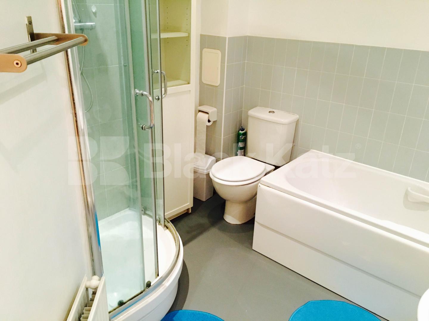 			NEW INSTRUCTION (Includes Parking), 1 Bedroom, 1 bath, 1 reception Apartment			 Lordship Lane, East Dulwich