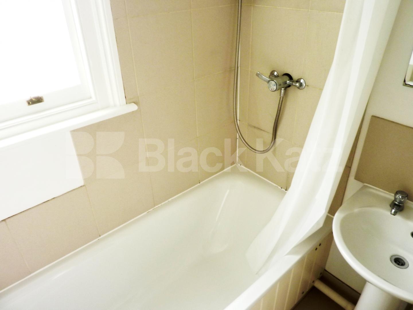 			Available now!!! / Great flat - fantastic location!!!, 1 Bedroom, 1 bath, 1 reception Flat			 Tufnell park road, Tufnell park