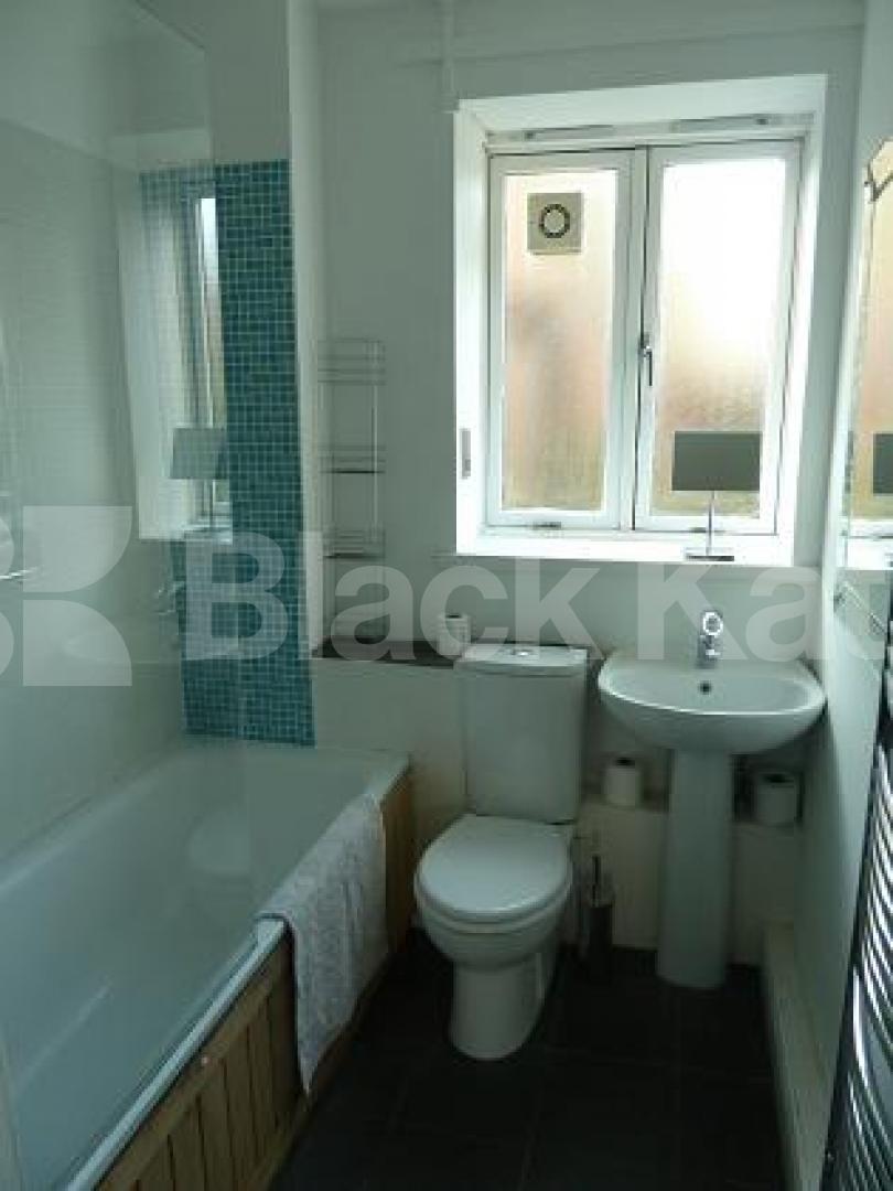 			New Instruction , 2 Bedroom, 1 bath, 1 reception Flat			 Ecclesbourne Road, Essex road