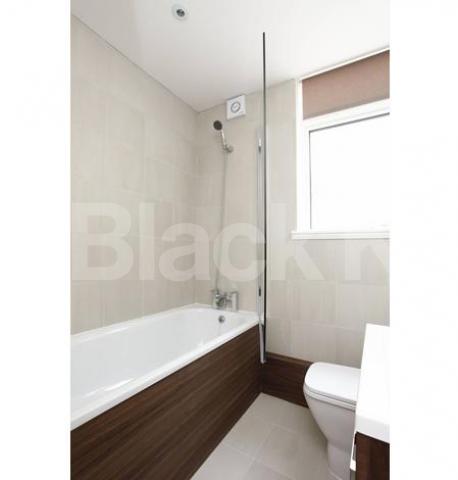 			LUXURY 2 BED BY REGENTS PARK!, 2 Bedroom, 1 bath, 1 reception Flat			 Mackennal Street, REGENTS PARK