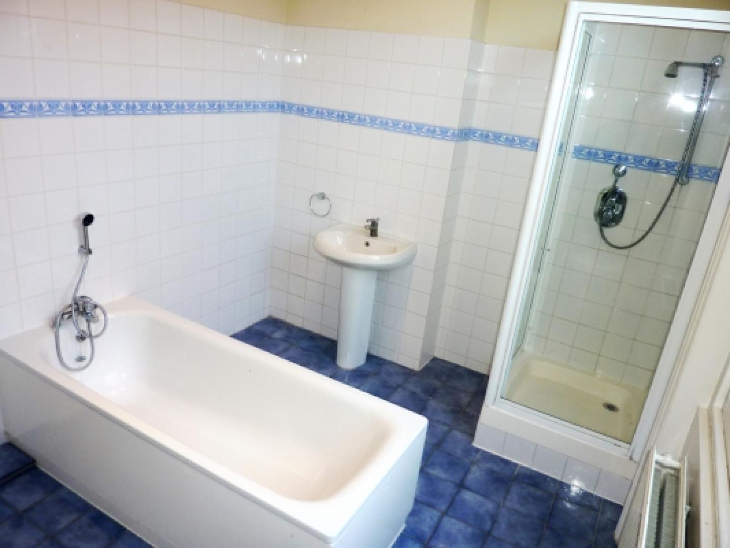 			2 Bedroom, 1 bath, 1 reception Flat			 Ainger Road, PRIMROSE HILL