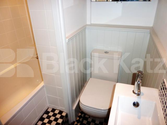 			NEW INSTRUCTION! GREAT LOCATION!!!, 2 Bedroom, 1 bath, 1 reception Flat			 Marshall street, Soho / Piccadilly