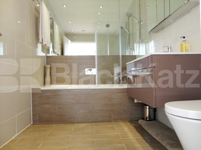 			NEW INSTRUCTION, 1 Bedroom, 1 bath, 1 reception Apartment			 Alaska Buildings Grange Road , London Bridge