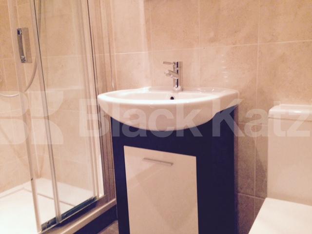 			NEW INSTRUCTION, 2 Bedroom, 1 bath, 1 reception Flat			 Alfred Road, Acton Central