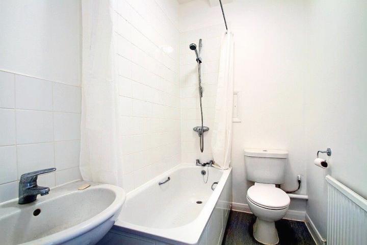 			NEW INSTRUCTION, 1 Bedroom, 1 bath, 1 reception Flat			 Fordwych Road, KILBURN