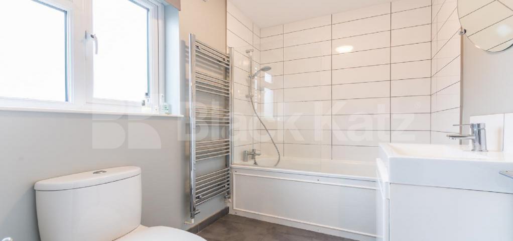 			NEW INSTRUCTION, 2 Bedroom, 1 bath, 1 reception Apartment			 Eylewood Road, West Norwood