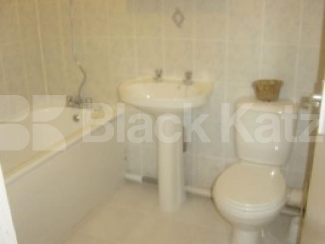 			2 Bedroom, 1 bath, 1 reception Flat			 Font Hills, EAST FINCHLEY