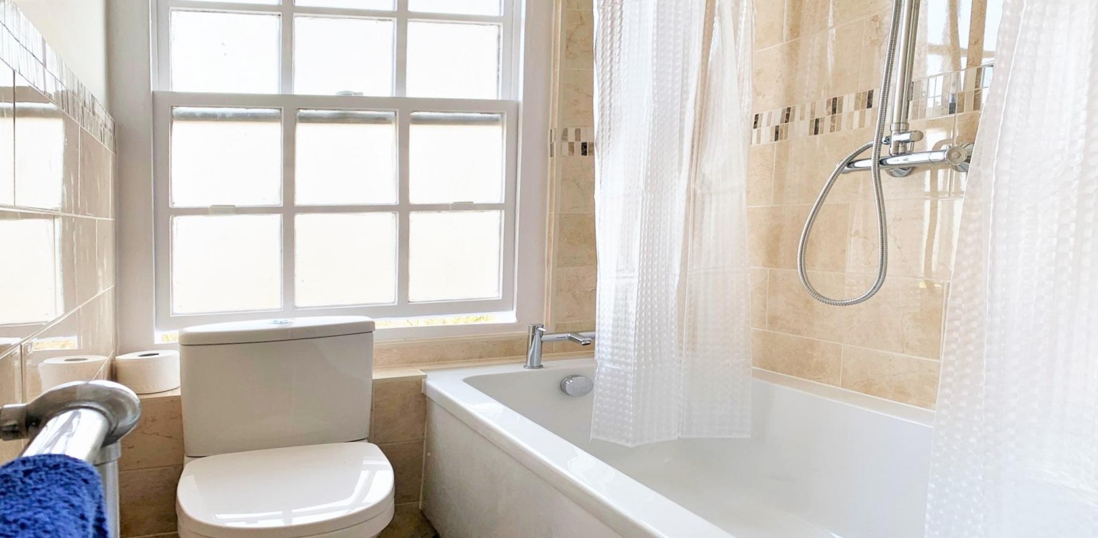 			HEATING and HOT WATER INCLUDED, 1 Bedroom, 1 bath, 1 reception Flat			 Eton College Road, Belsize Park