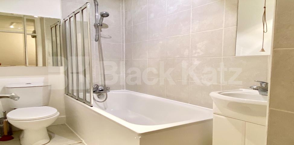 			UNDER OFFER , 1 Bedroom, 1 bath, 1 reception Apartment			 Coldharbour Lane, Camberwell