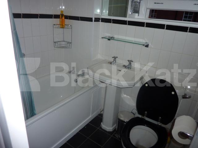 			NEW INSTRUCTION!, 2 Bedroom, 1 bath, 1 reception Flat			 Judd Street, KINGS CROSS-RUSSELL SQUARE