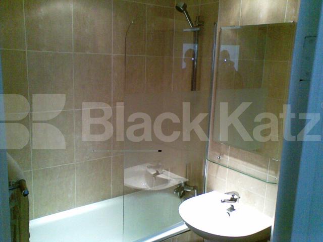 			Stunning New instruction!!!, 3 Bedroom, 1 bath, 1 reception Flat			 Barker drive, CAMDEN