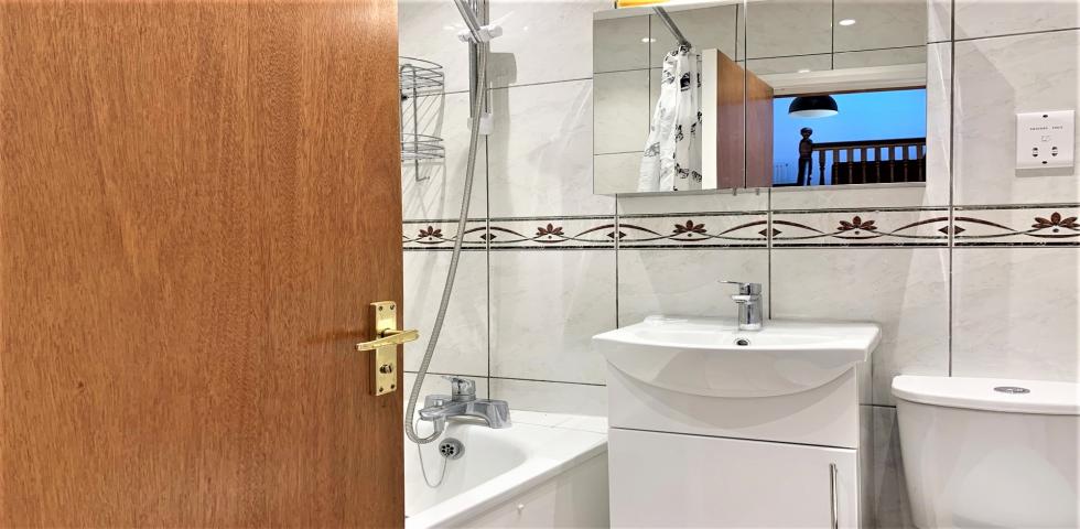 			2 Bedroom, 1 bath, 1 reception Flat			 Burnley Road, DOLLIS HILL