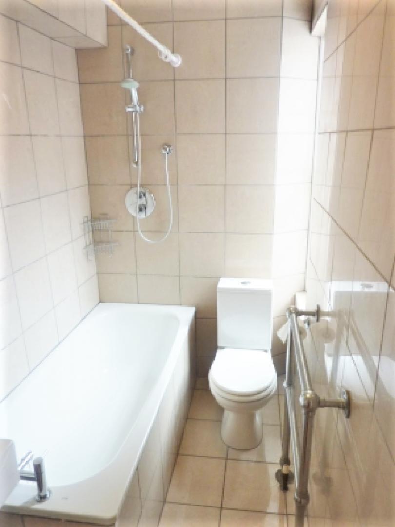 			2 Bedroom, 1 bath, 1 reception Flat			 Eton College Road, CHALK FARM