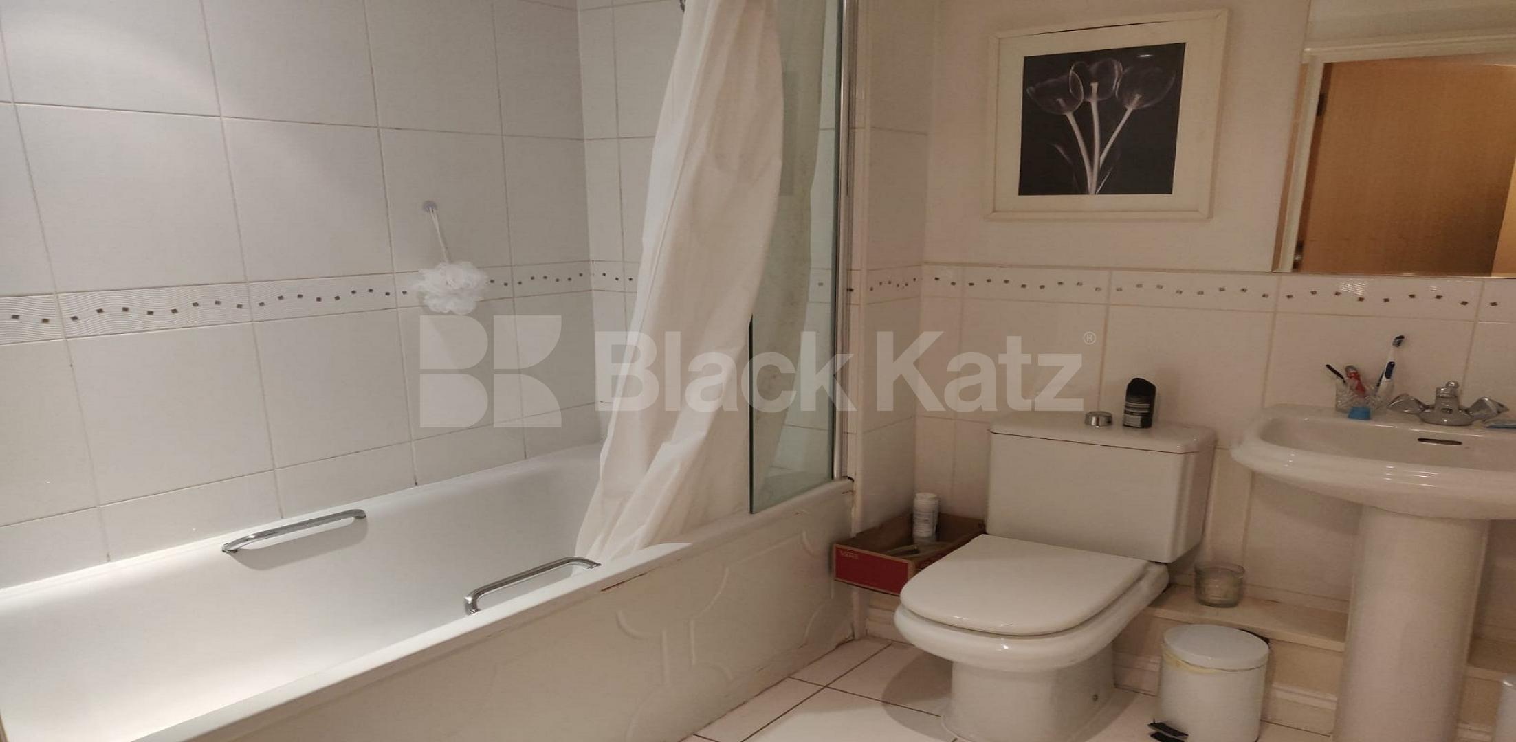 			LET , 2 Bedroom, 1 bath, 1 reception Apartment			 Longstone Court.Great Dover St., Borough/London Bridge