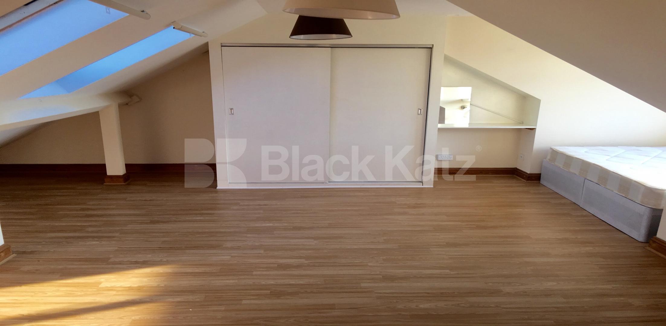 			UNDER OFFER , Studio Apartment, 1 bath, 1 reception Studio			 Queenstown Road, Battersea