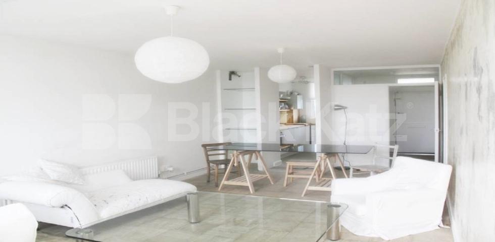 			UNDER OFFER , 1 Bedroom, 1 bath, 1 reception Apartment			 Deverell street, Borough