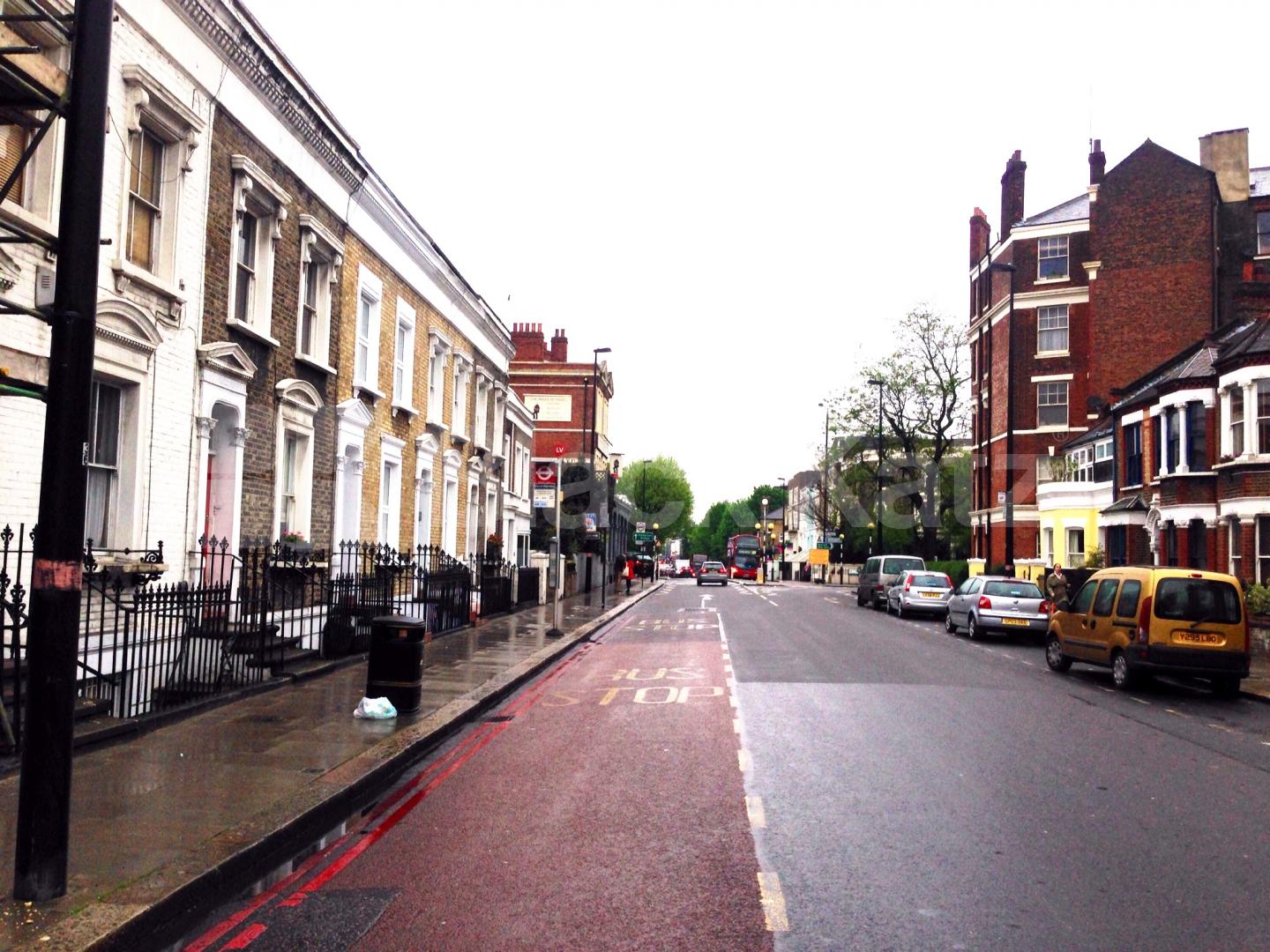 			NEW INSTRUCTION, 3 Bedroom, 1 bath, 1 reception Apartment			 Battersea Bridge Road., Battersea