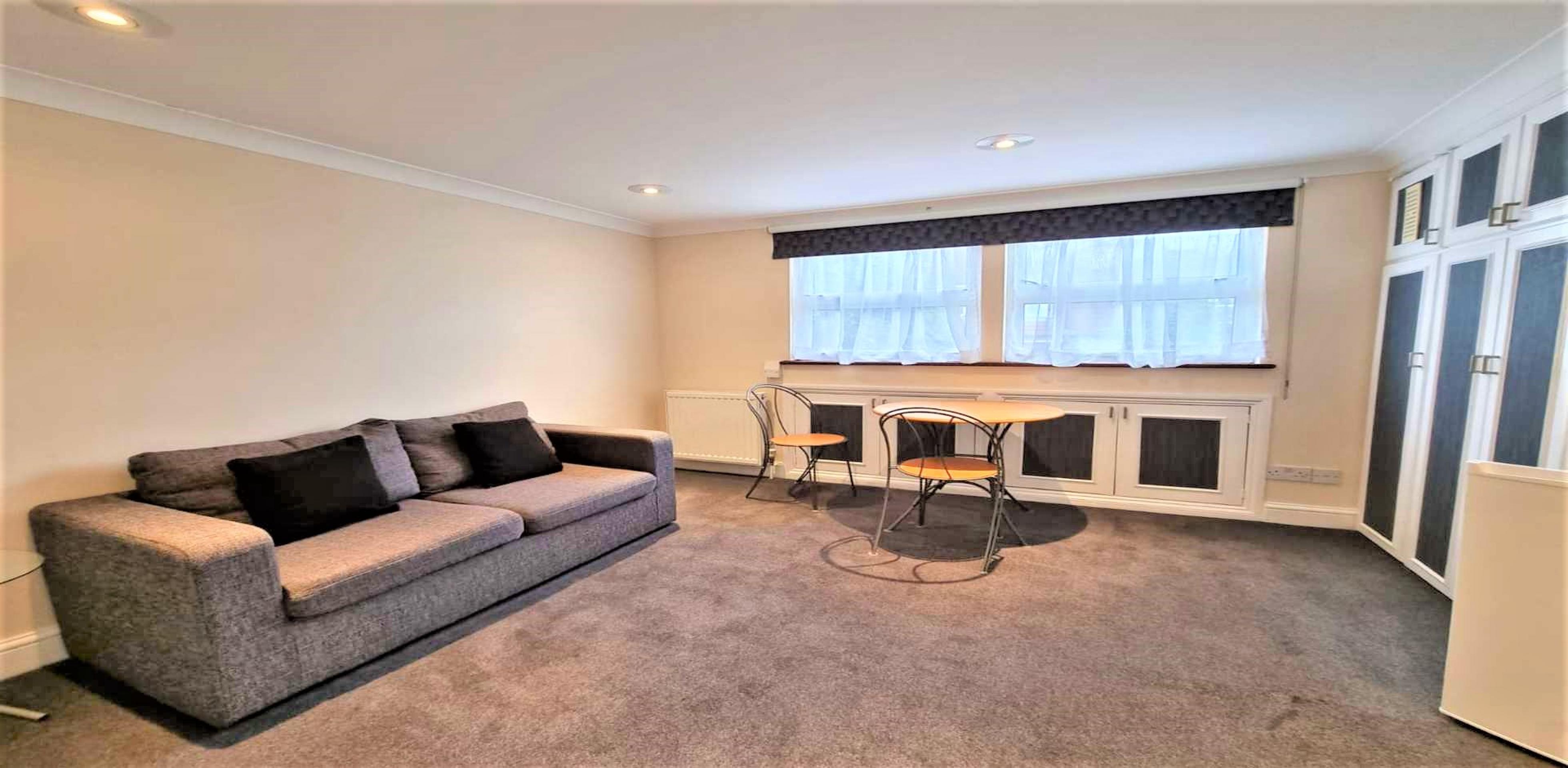 			Studio Apartment, 1 bath, 1 reception Studio			 Glenmore Road, BELSIZE PARK NW3